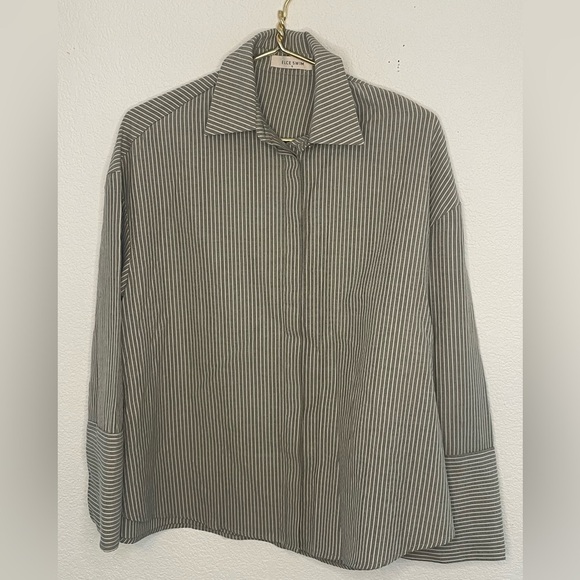 Elce Swim top long sleeve sz small gray striped Button Down - Picture 1 of 9